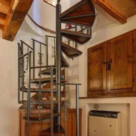 Il Grottino, Tuscan Village *